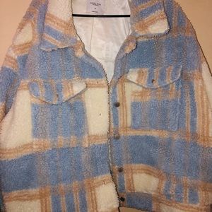 Women’s cropped plaid Sherpa jacket